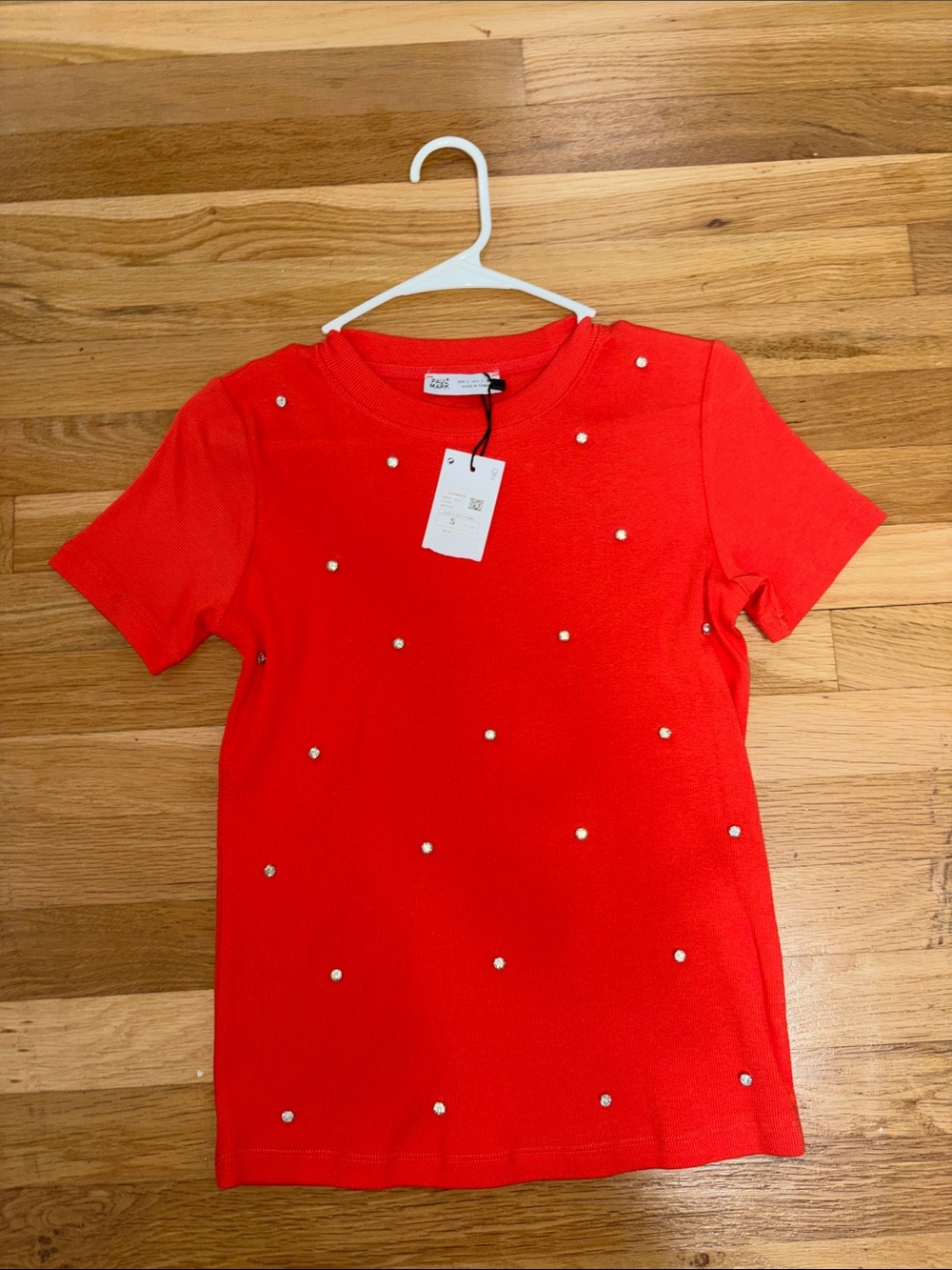 Pearl-Embellished OrangeShort Sleeve Top